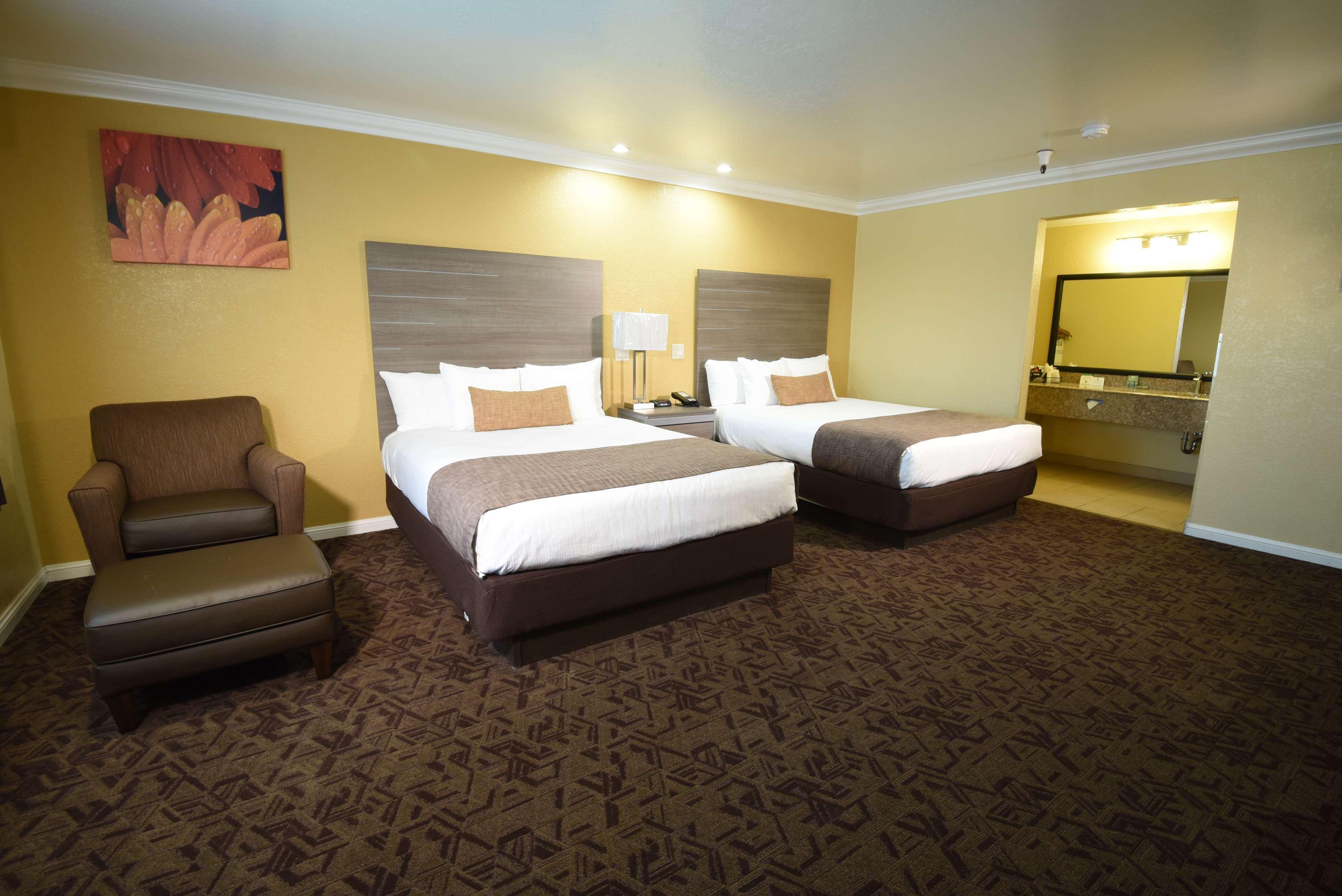 Best Western Hanford Inn Buitenkant foto