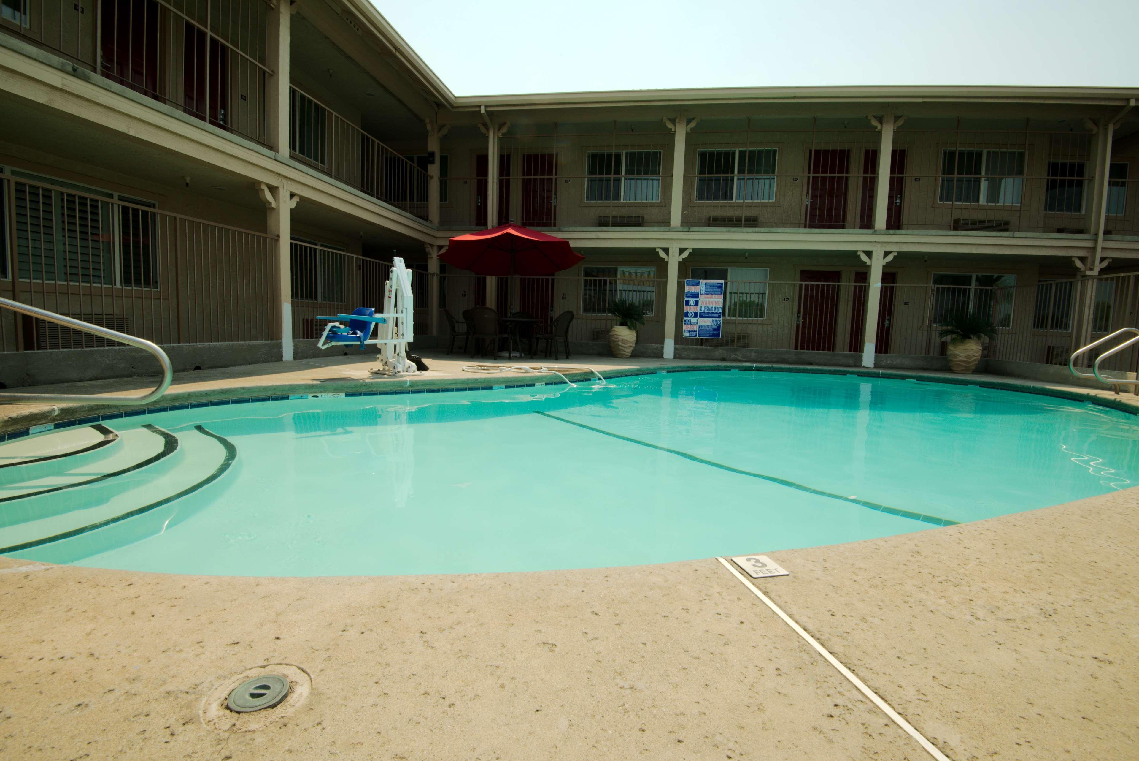 Best Western Hanford Inn Buitenkant foto