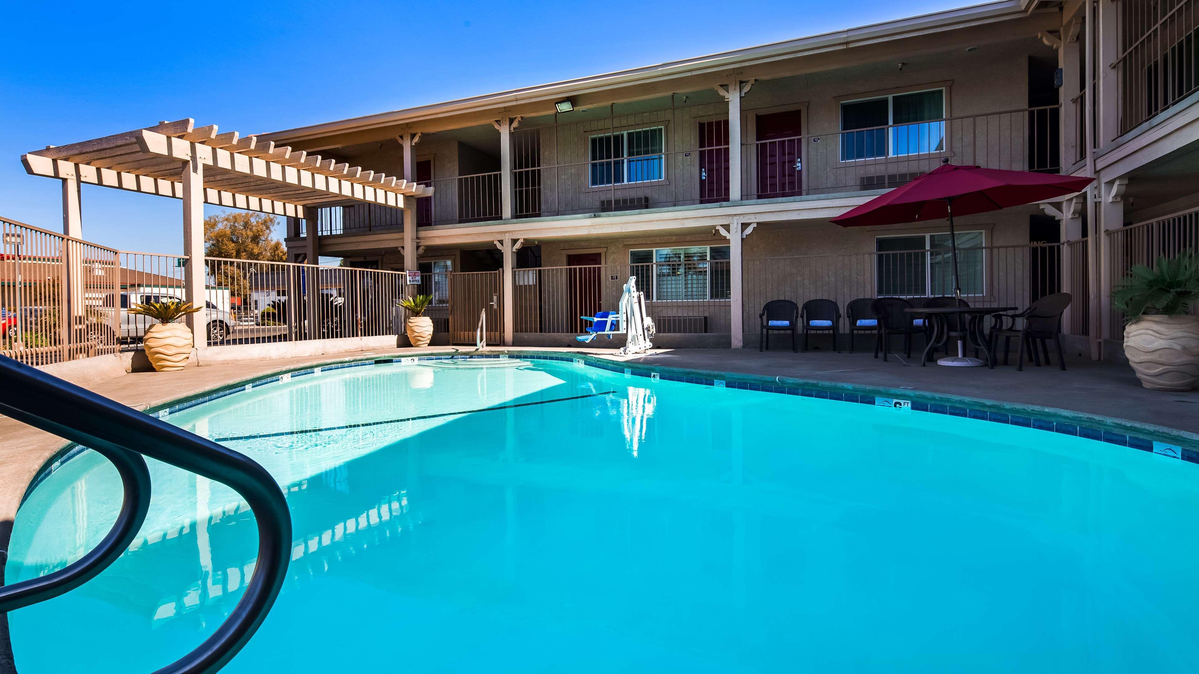 Best Western Hanford Inn Buitenkant foto