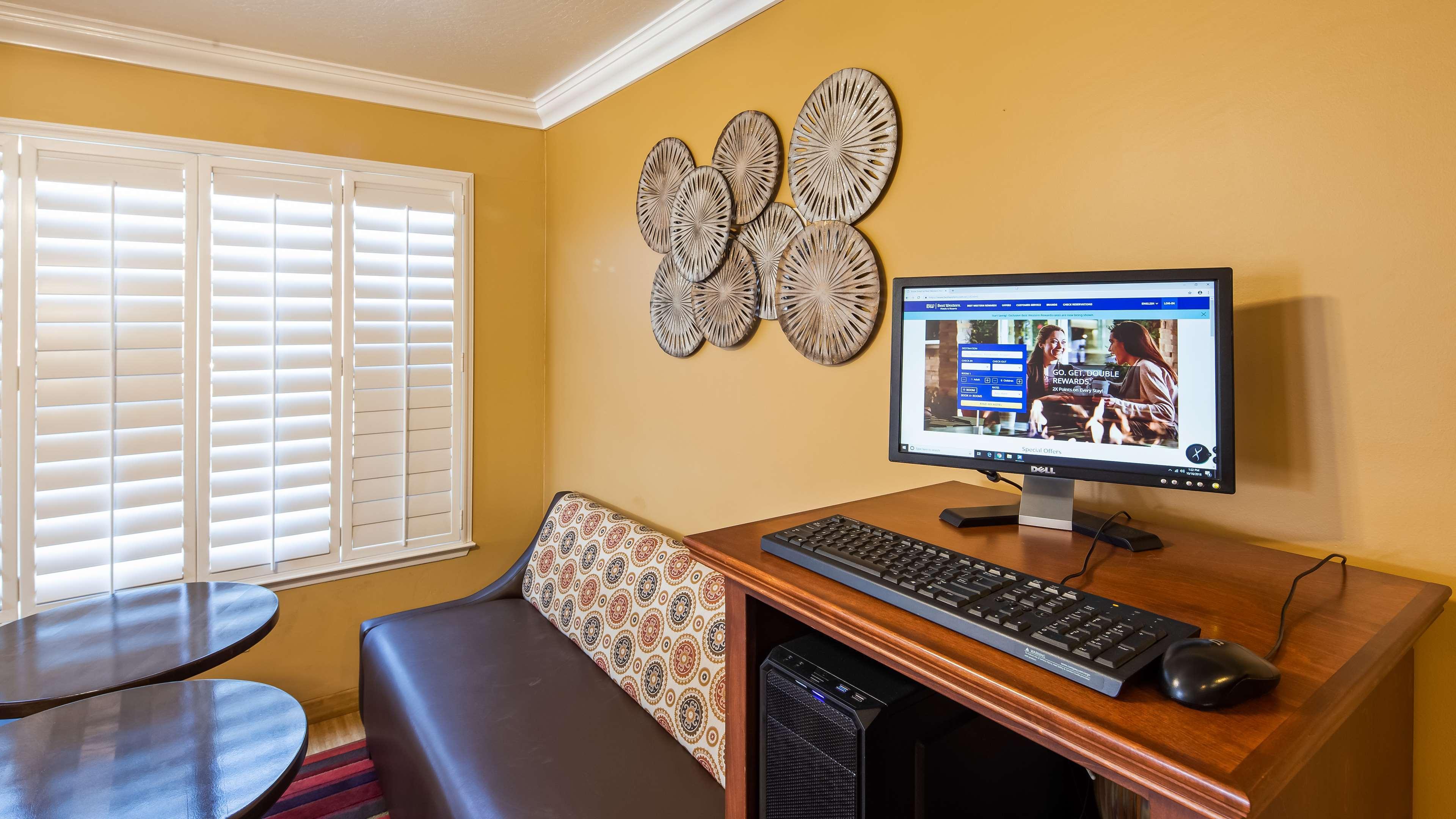 Best Western Hanford Inn Buitenkant foto