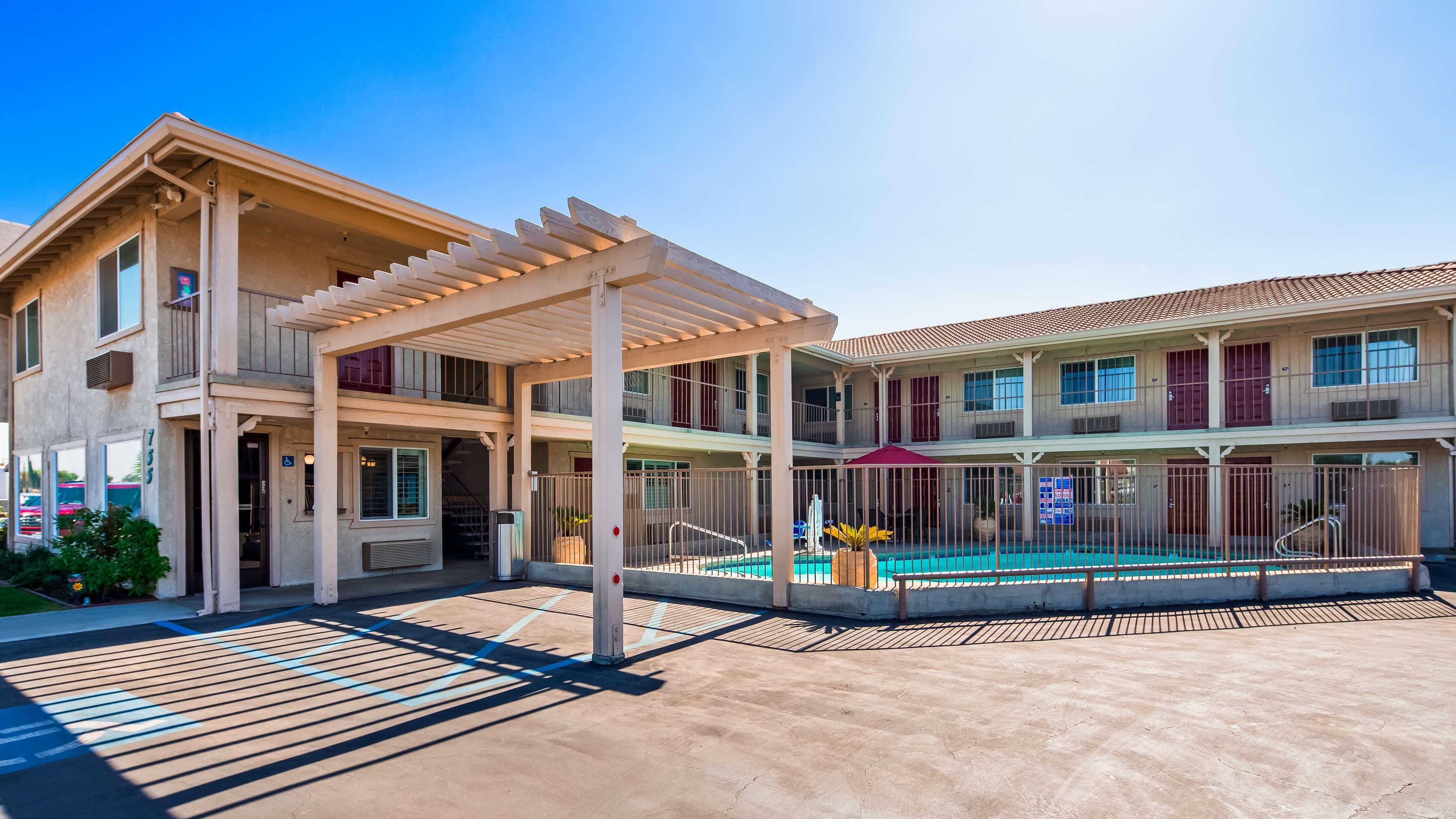Best Western Hanford Inn Buitenkant foto