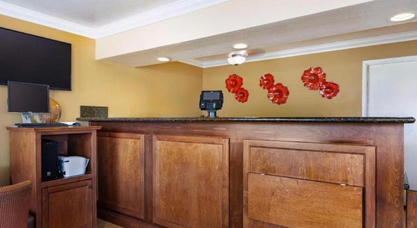 Best Western Hanford Inn Buitenkant foto